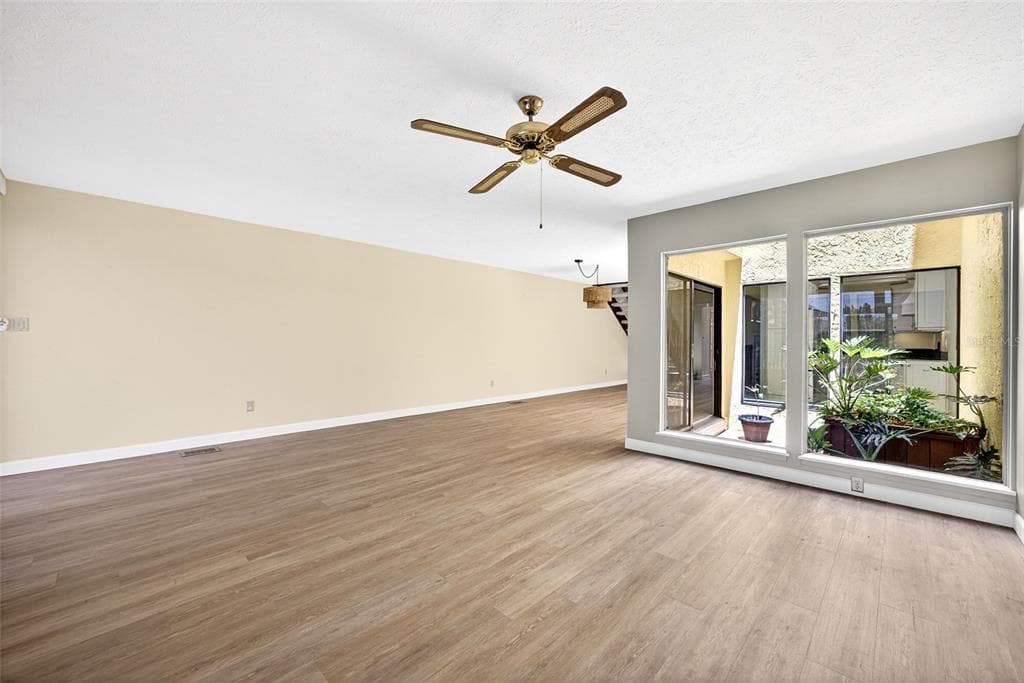 25188 MARION AVENUE 1006 photo 16