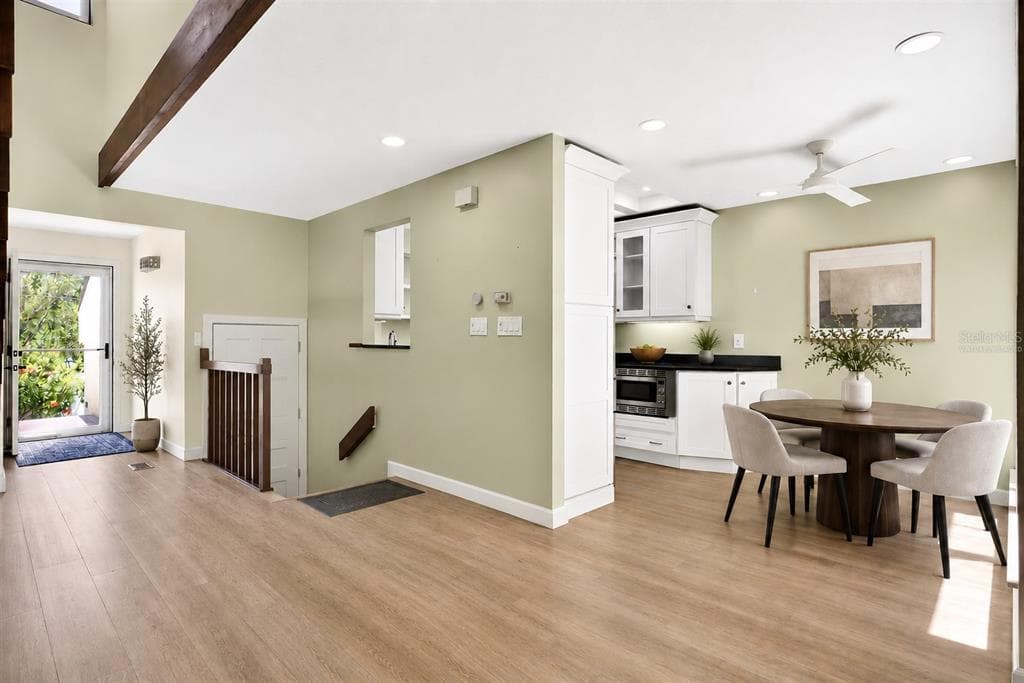 25188 MARION AVENUE 1006 photo 4