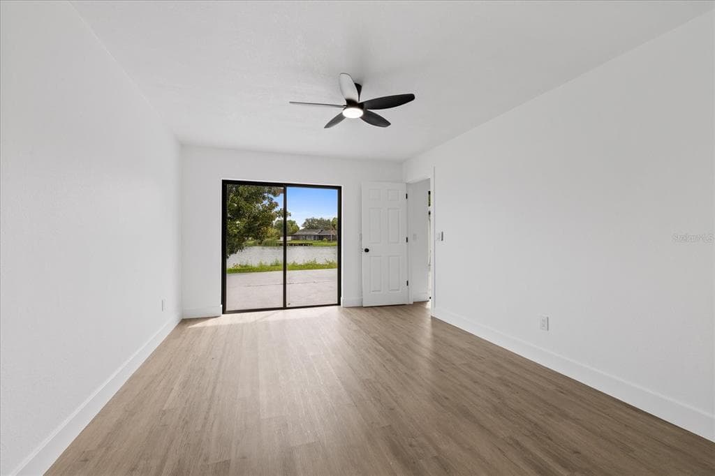 10609 OUT ISLAND DRIVE photo 23
