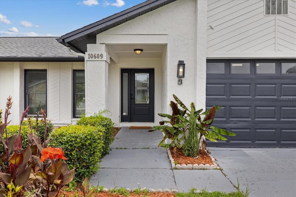 10609 OUT ISLAND DRIVE photo 2