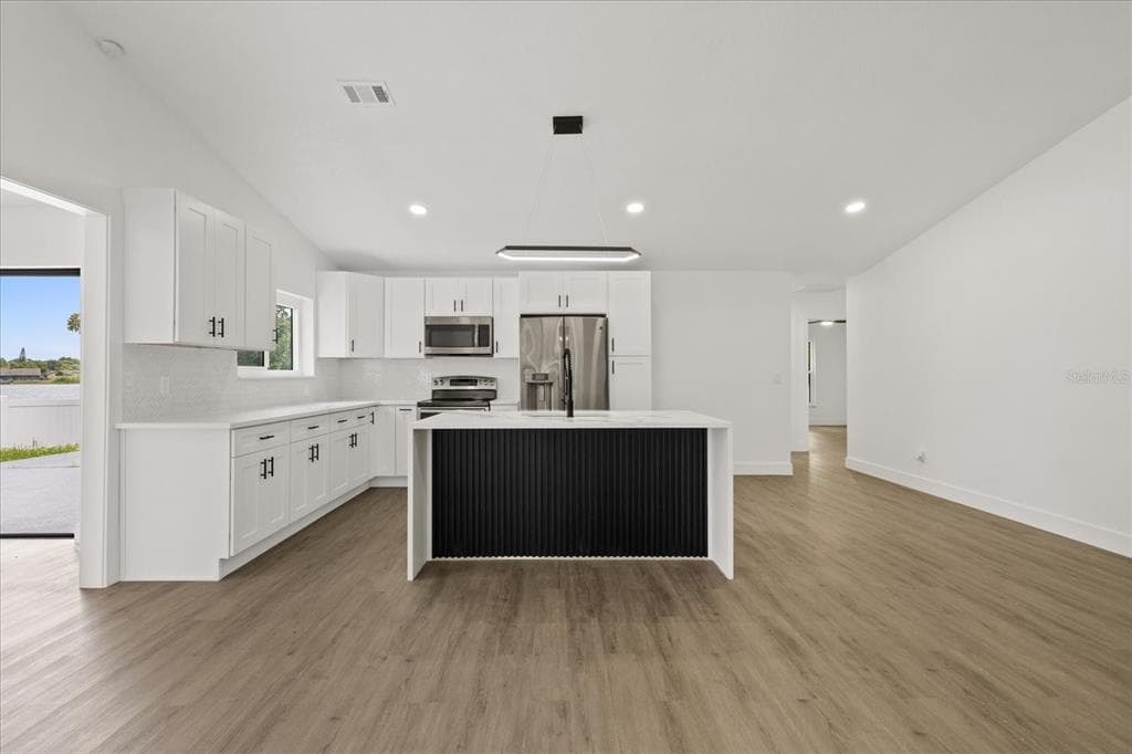 10609 OUT ISLAND DRIVE photo 13