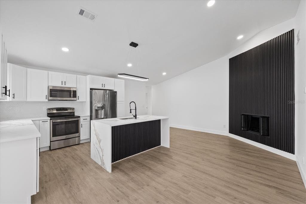 10609 OUT ISLAND DRIVE photo 12