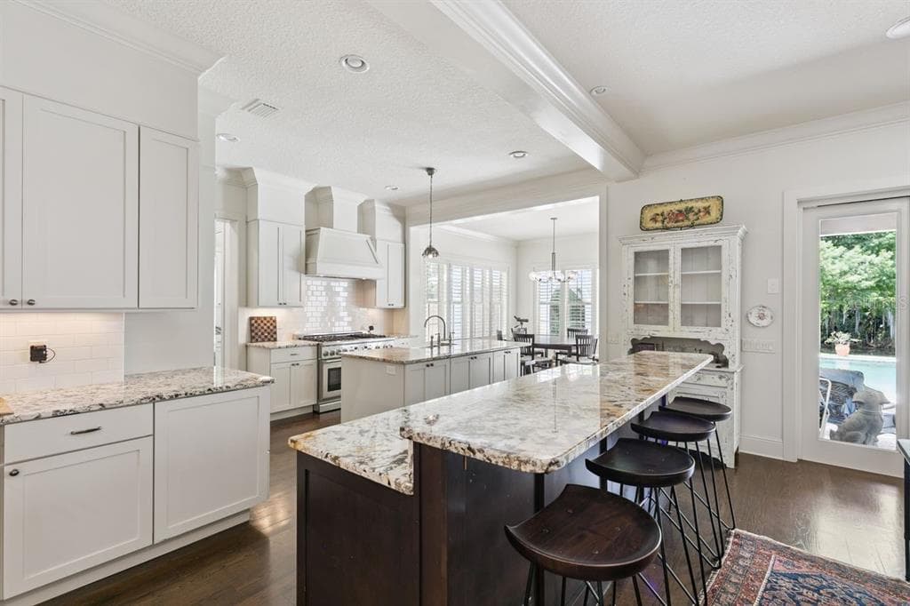 2240 VENETIAN WAY photo 8