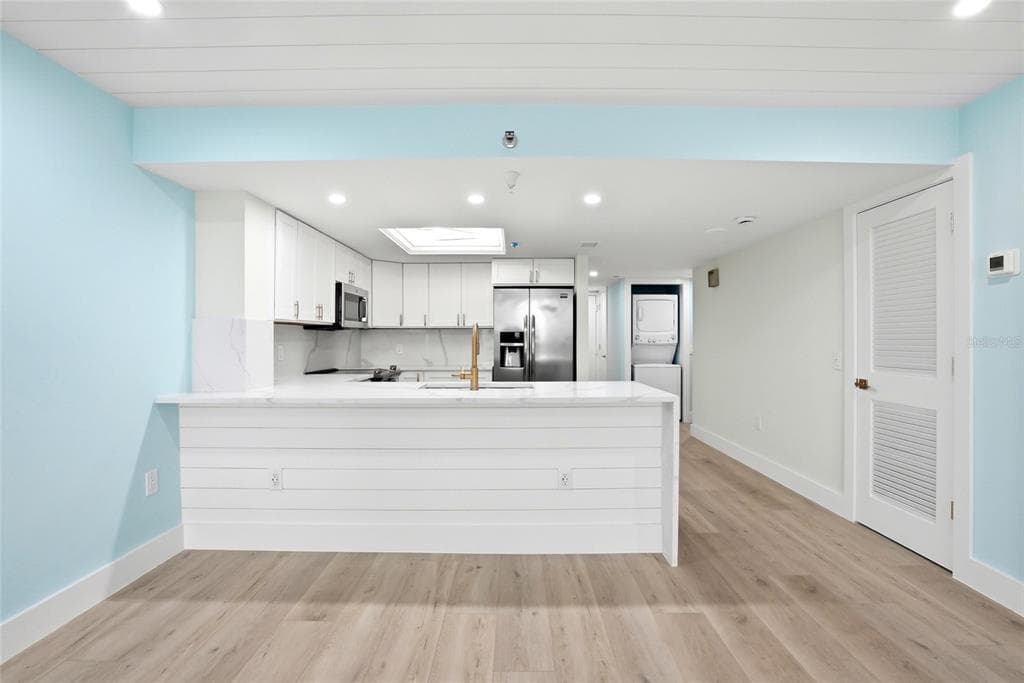 6035 SEA RANCH DRIVE 902 photo 21