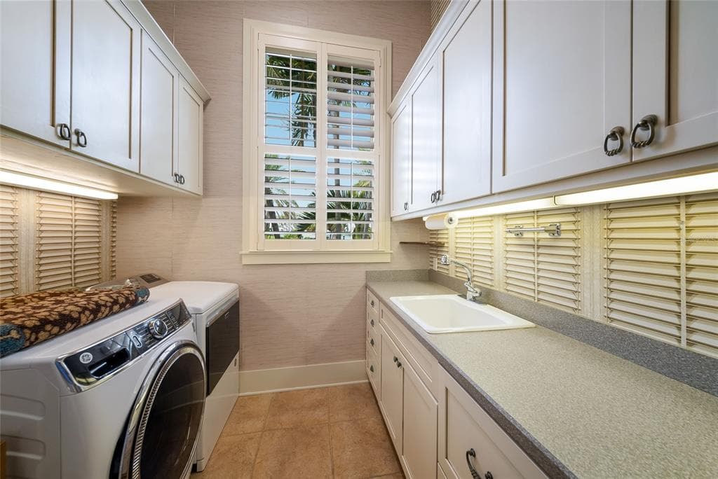 522 BAYVIEW DRIVE photo 24
