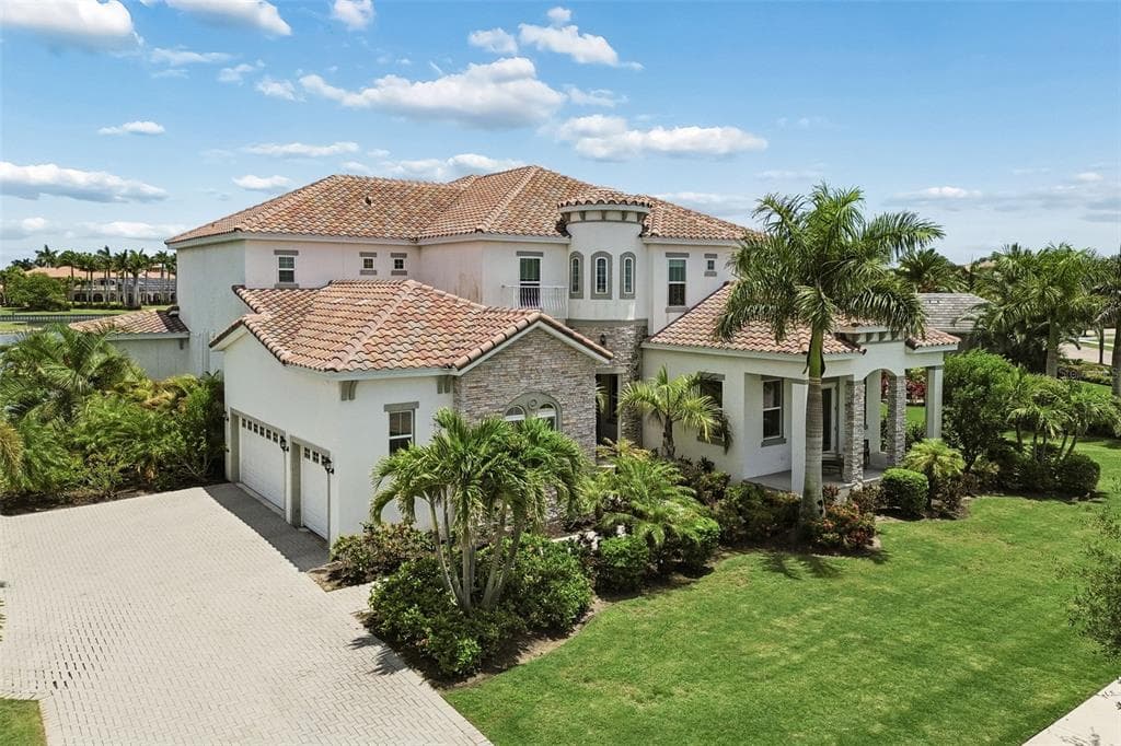 823 MANNS HARBOR DRIVE photo 3