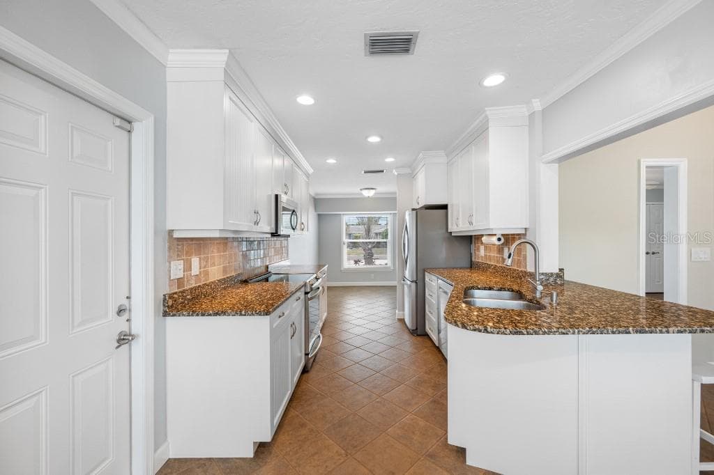 10308 SANDPIPER ROAD W photo 7
