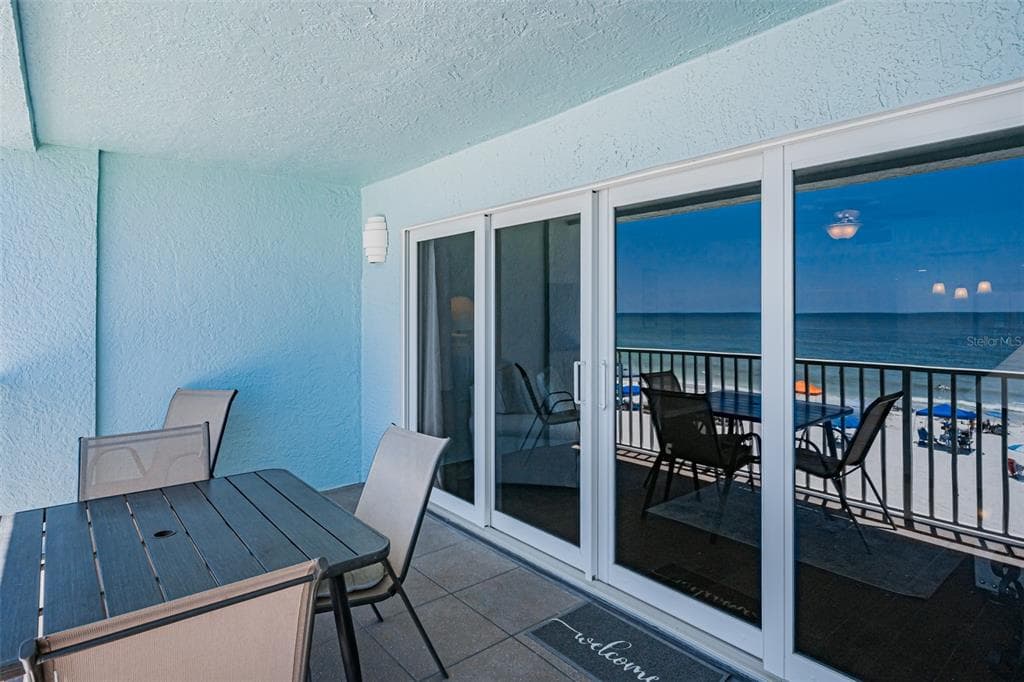 17200 GULF BOULEVARD 202 photo 6