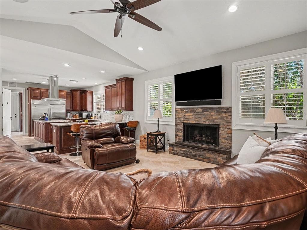 1811 80TH AVENUE E photo 7