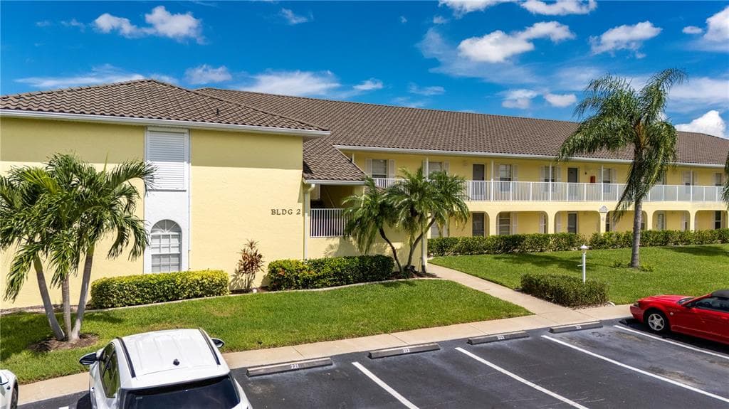 4000 BAL HARBOR BOULEVARD 223 photo 3