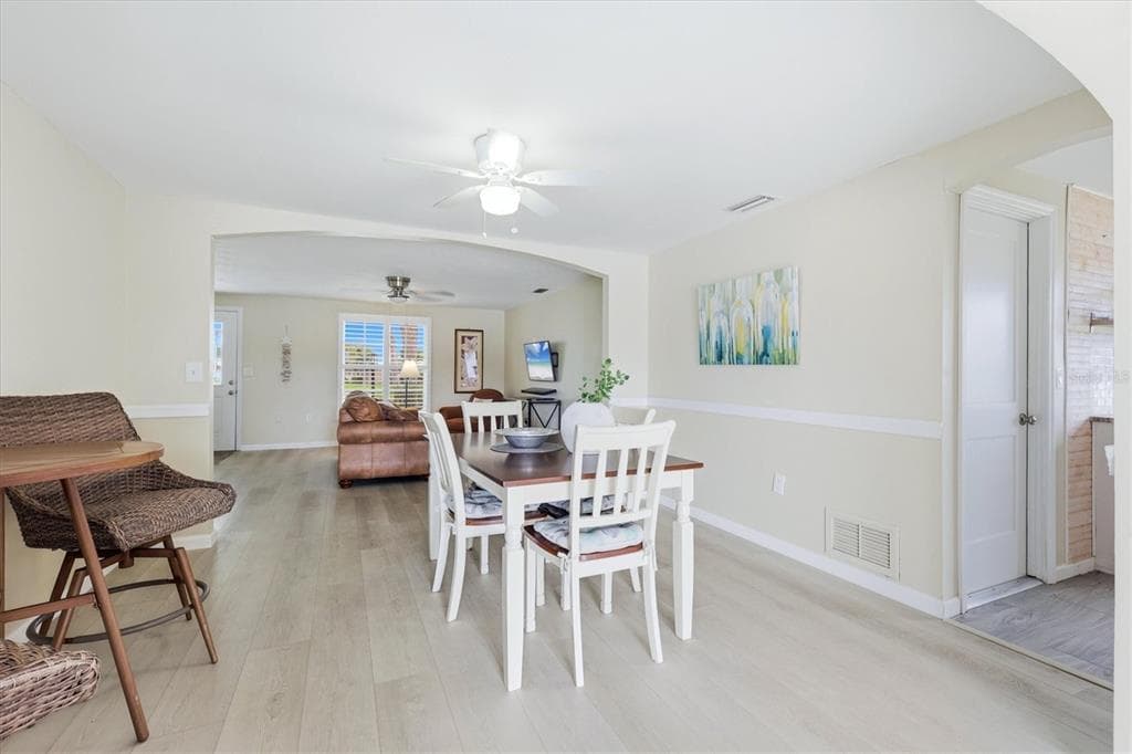 24 OAKWOOD DRIVE N 24 photo 13