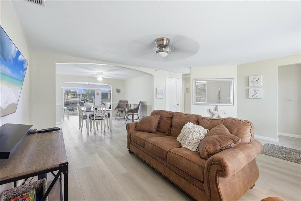 24 OAKWOOD DRIVE N 24 photo 10