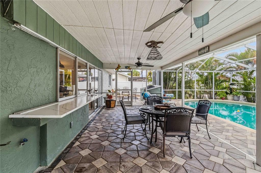 1004 SPINDLE PALM WAY photo 16