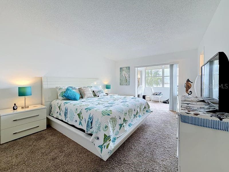 4550 COVE CIRCLE 302 photo 23