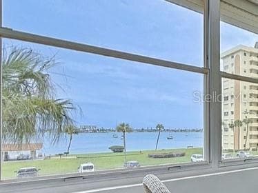 4550 COVE CIRCLE 302 photo 2