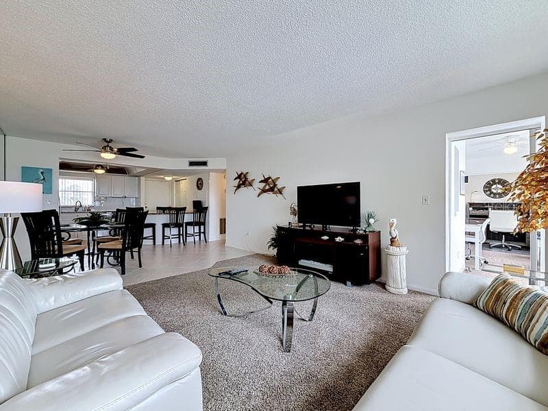 4550 COVE CIRCLE 302 photo 19