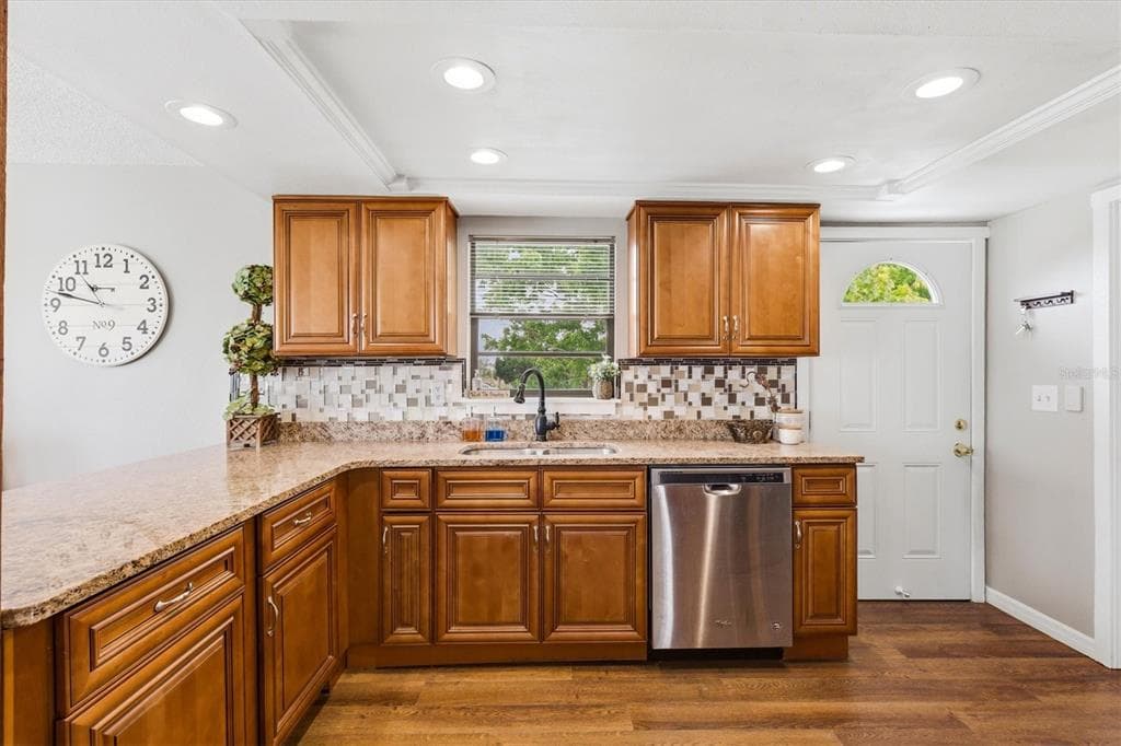 3294 GARDENIA DRIVE photo 15