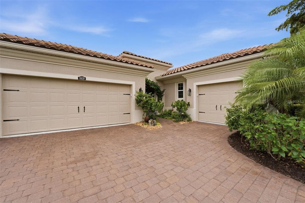 11639 TAPESTRY LANE photo 2