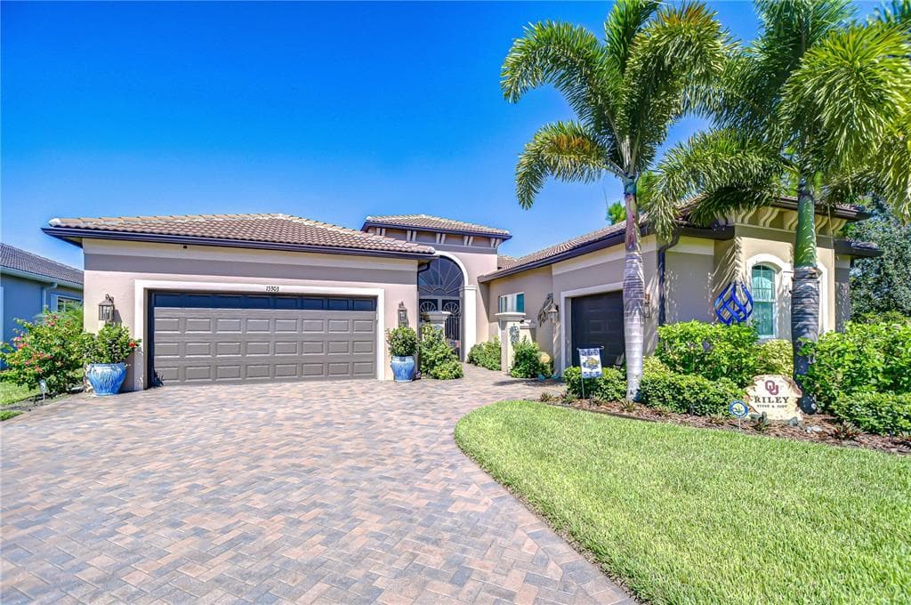 15303 VALENCIA DEL SOL STREET photo 4