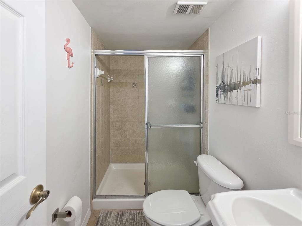 145 N HALIFAX AVENUE 711 photo 23