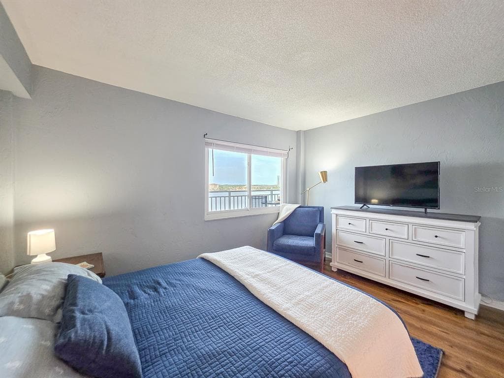 145 N HALIFAX AVENUE 711 photo 19
