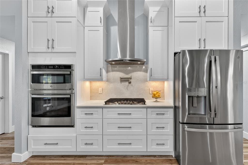 9276 MIAMI CIRCLE photo 18