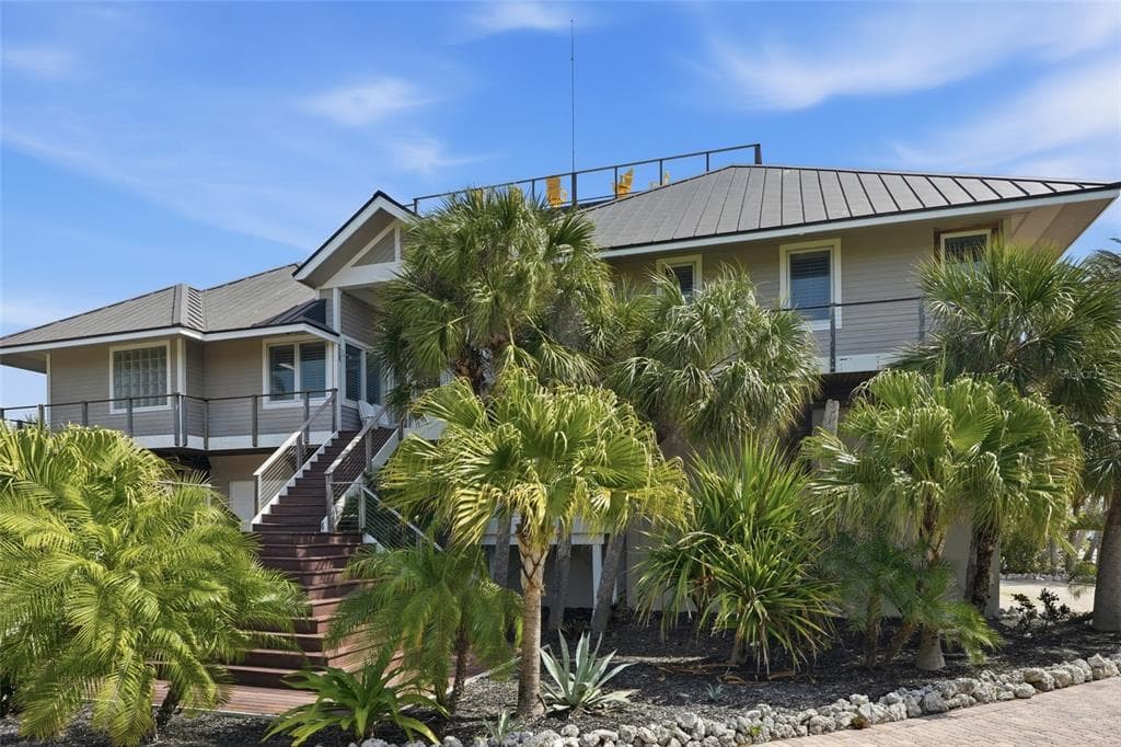 211 KINGFISHER DRIVE photo 16