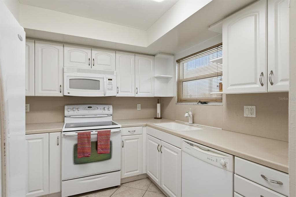 4678 MARINE PARKWAY 204 photo 15