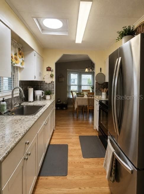 475 PAPAYA CIRCLE photo 3
