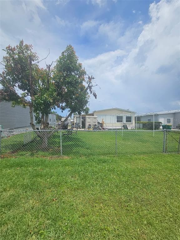 475 PAPAYA CIRCLE photo 10
