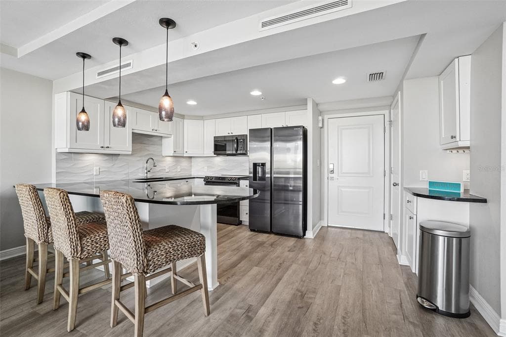 223 ISLAND WAY 4C photo 7