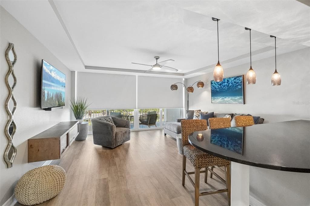 223 ISLAND WAY 4C photo 3
