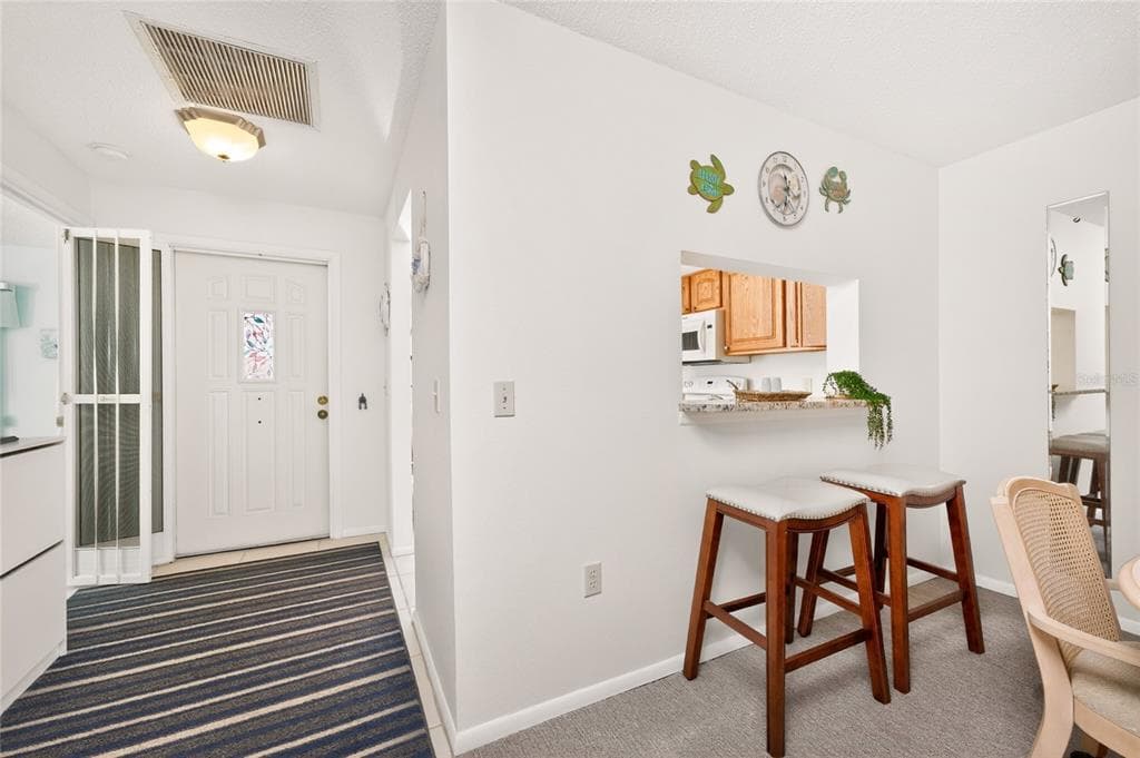 118 PINE HOLLOW DRIVE 118 photo 13