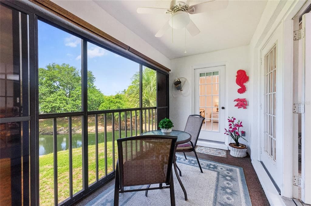 118 PINE HOLLOW DRIVE 118 photo 4