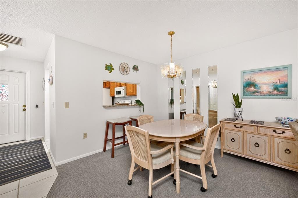 118 PINE HOLLOW DRIVE 118 photo 8