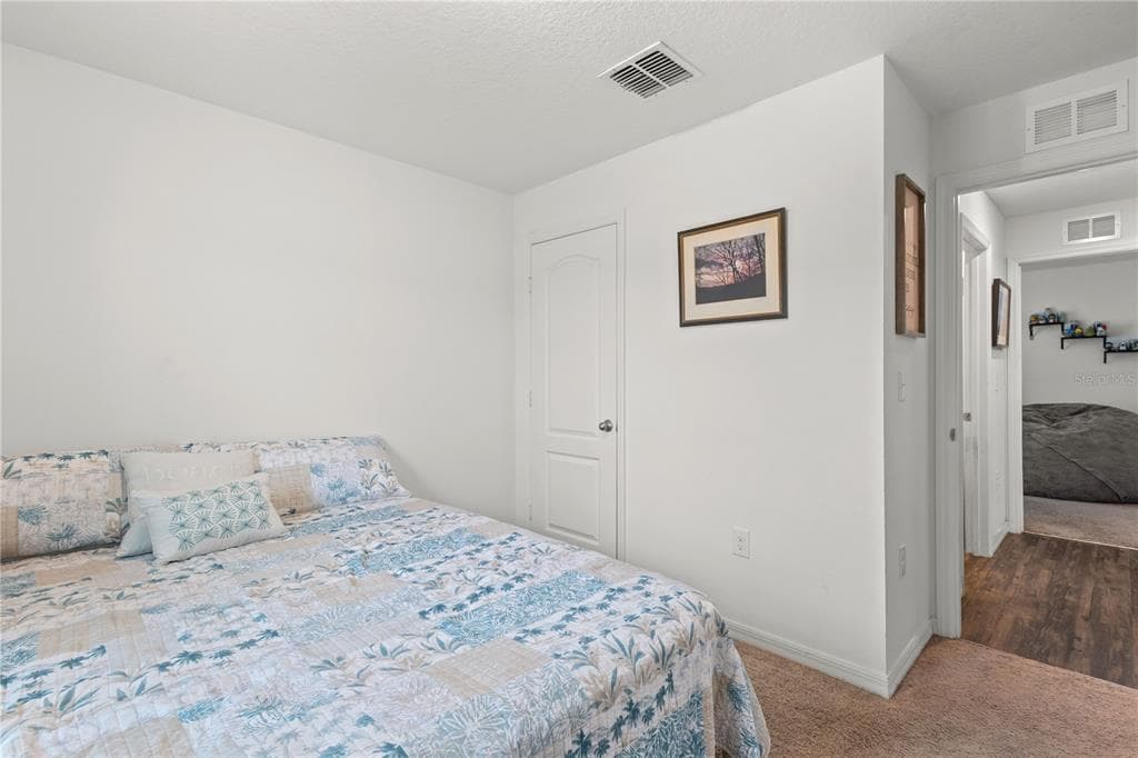 1731 CHATHAM GREEN CIRCLE photo 21