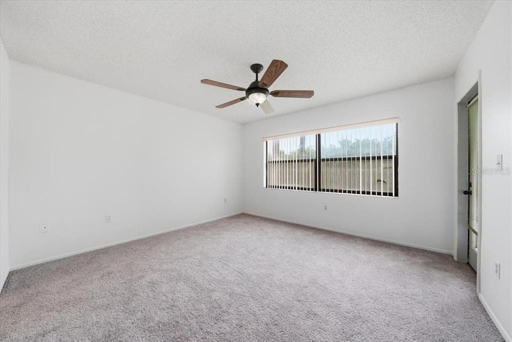 1332 PASADENA 102 photo 20