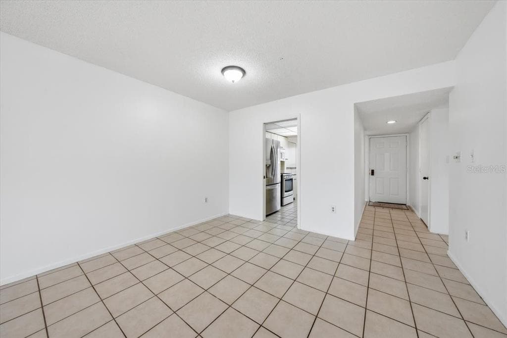 1332 PASADENA 102 photo 9