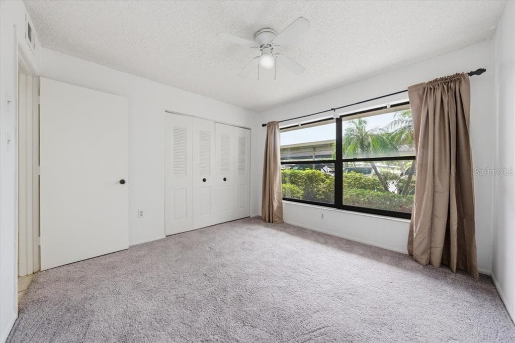 1332 PASADENA 102 photo 25