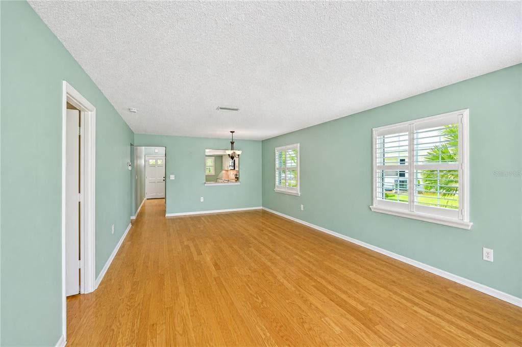 9425 ANDOVER CIRCLE photo 20
