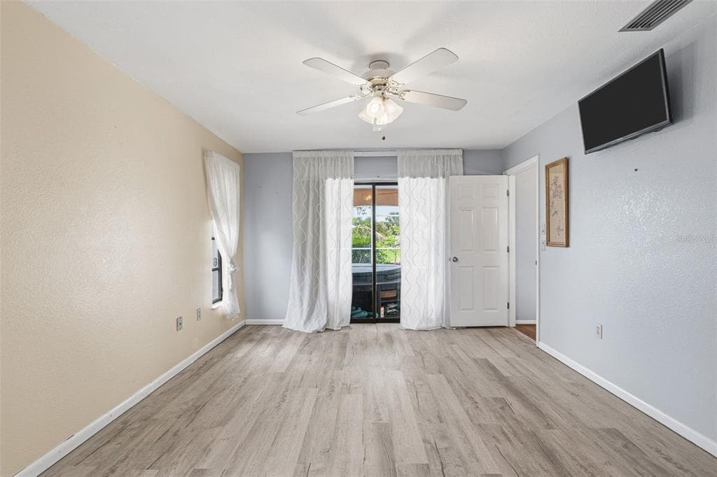18682 ASHCROFT CIRCLE photo 23