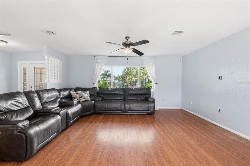 18682 ASHCROFT CIRCLE photo 7