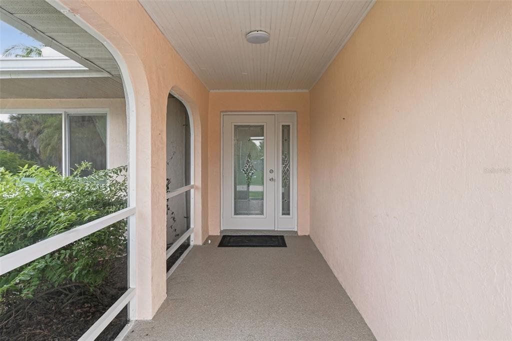 18682 ASHCROFT CIRCLE photo 3
