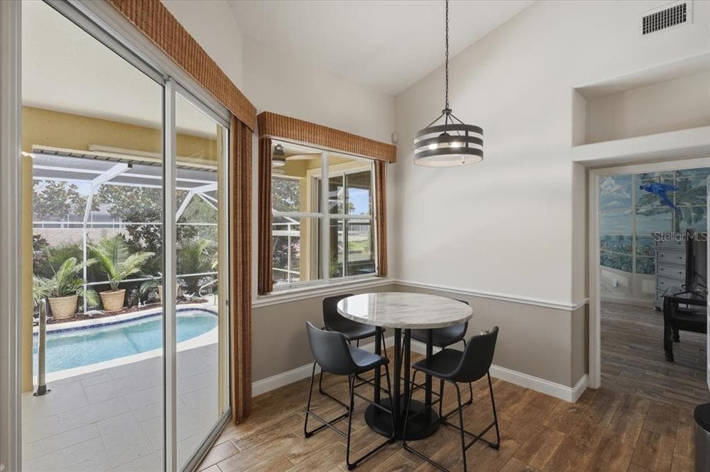 25 COTTONWOOD COURT photo 13