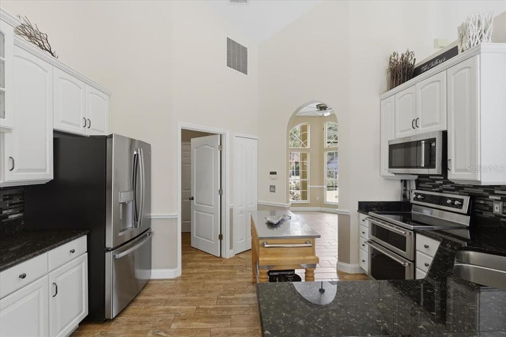 25 COTTONWOOD COURT photo 7