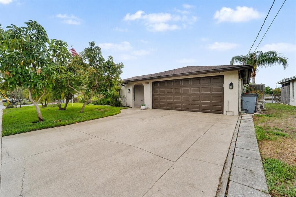 5736 MELALEUCA DRIVE 22 photo 1