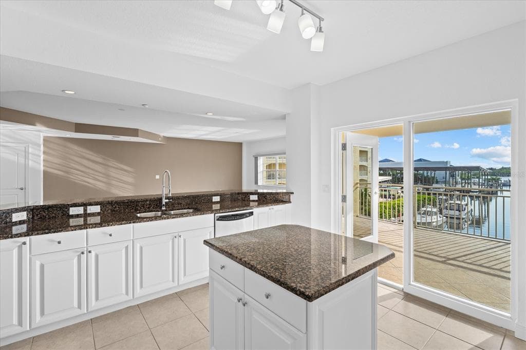 14041 BELLAGIO WAY 318 photo 13