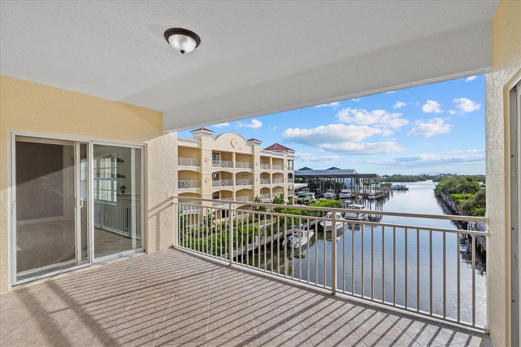 14041 BELLAGIO WAY 318 photo 17
