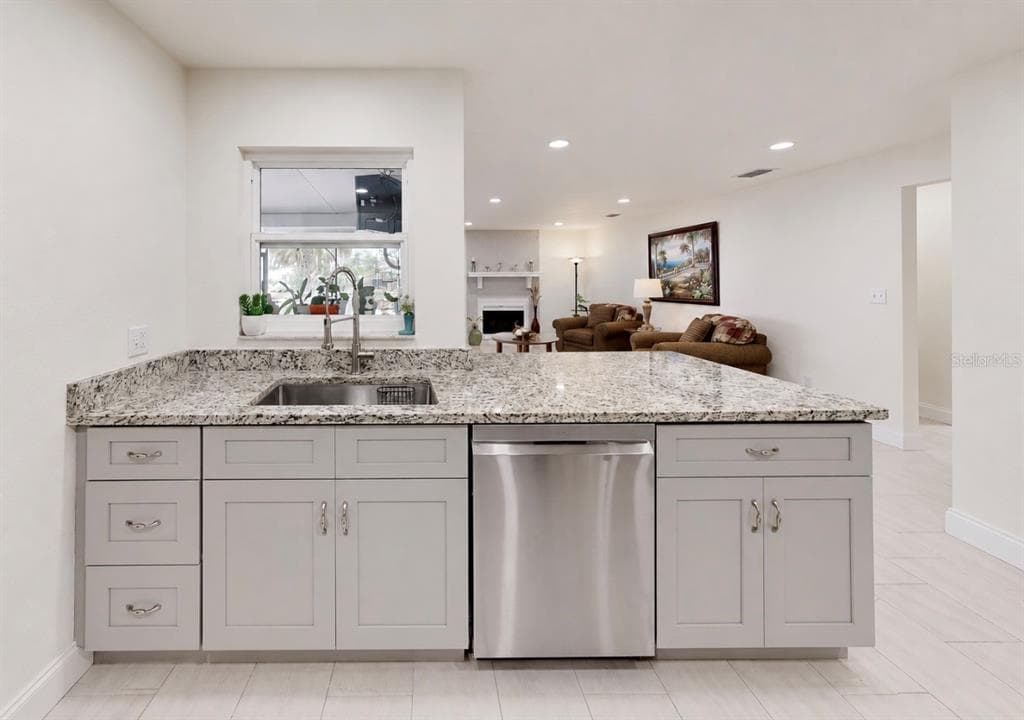 803 LEISEY CIRCLE photo 20