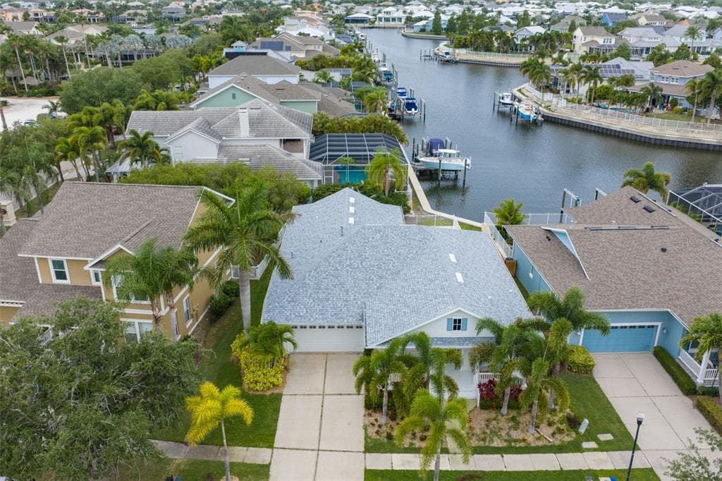 404 ISLEBAY DRIVE photo 13